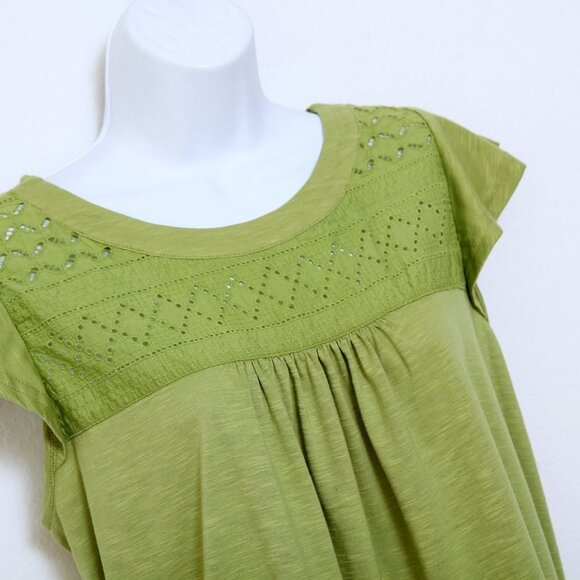 Kori Sleeveless Embroidered Top - Picture 3 of 8